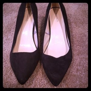 Small heeled shoes